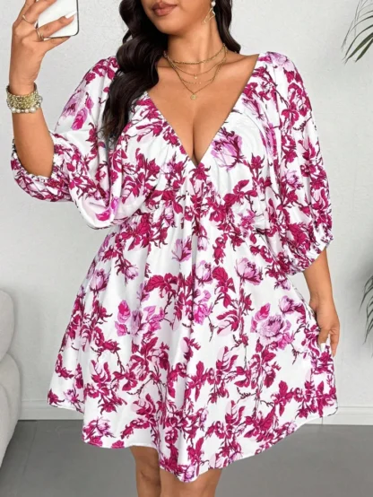 Plus Size V-Neck Romantic Floral Print Resort Dress with Small Flowers Elegant Suitable for Travel - Image 2