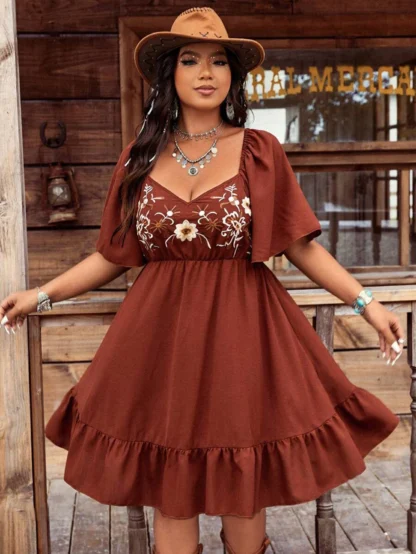 Plus-Size Loose Casual Printed Short-Sleeve Belted Flowy Dress - Image 2