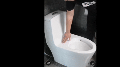 Soft Close Toilet Seat, Toilet Seat with Quick Release for Easy Clean - Image 2
